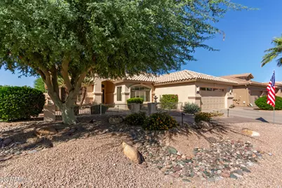 5842 S Amberwood Drive, Chandler, AZ 85248 - Photo 2