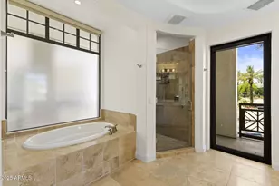 8 E Biltmore Estate, Phoenix, AZ 85016 - Photo 16