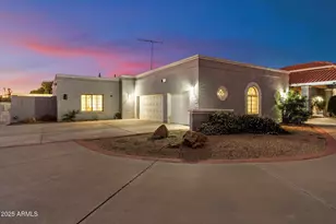 12210 N 76th Pl, Scottsdale, AZ 85260 - Photo 2