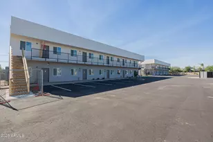 2121 W Adams St, Phoenix, AZ 85009 - Photo 1