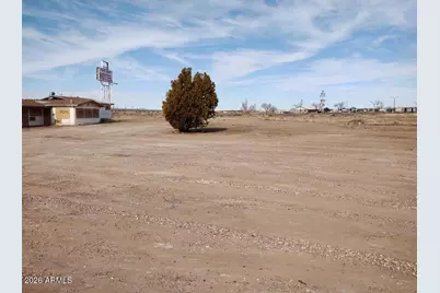 7635 Riverside Avenue, Sun Valley, AZ 86029 - Photo 4