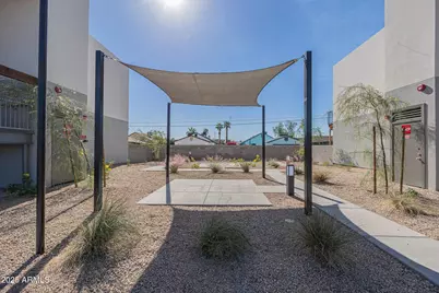 2121 W Adams Street #B102, Phoenix, AZ 85009 - Photo 8