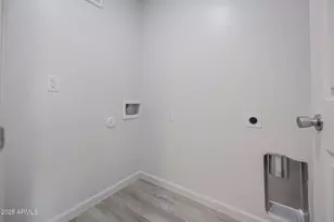 2121 W Adams St, Phoenix, AZ 85009 - Photo 22