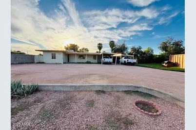 1910 N 25th Pl Place, Phoenix, AZ 85008 - Photo 1