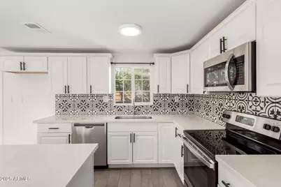 240 N Monte Vista Street, Chandler, AZ 85225 - Photo 6