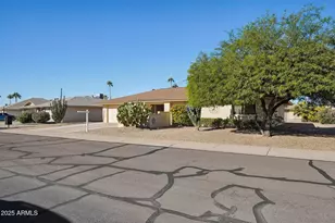 17818 N Buntline Dr, Sun City West, AZ 85375 - Photo 8