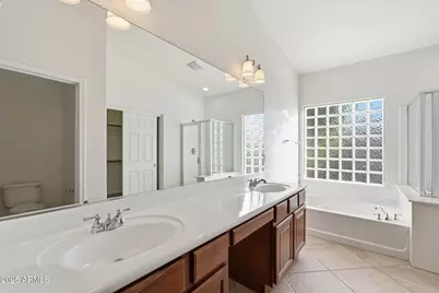 16031 W Shangri La Road, Surprise, AZ 85379 - Photo 38