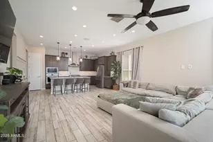 21635 N 102nd Ave, Peoria, AZ 85382 - Photo 8