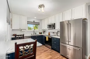 10613 W Clair Dr, Sun City, AZ 85351 - Photo 12