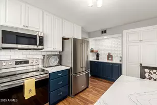 10613 W Clair Dr, Sun City, AZ 85351 - Photo 14