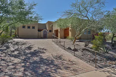 18329 W Santa Alberta Lane, Goodyear, AZ 85338 - Photo 8