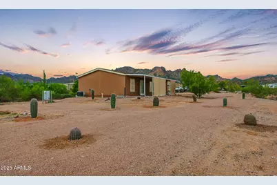 1000 W Whiteley Street, Apache Junction, AZ 85120 - Photo 2