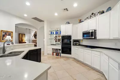 3969 E Navigator Lane, Phoenix, AZ 85050 - Photo 8