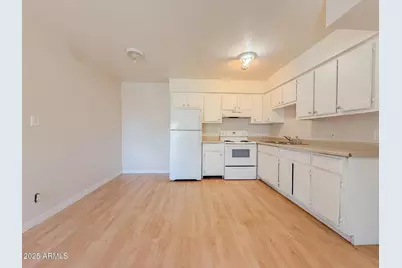 1703 W Mountain View Road #11, Phoenix, AZ 85021 - Photo 8