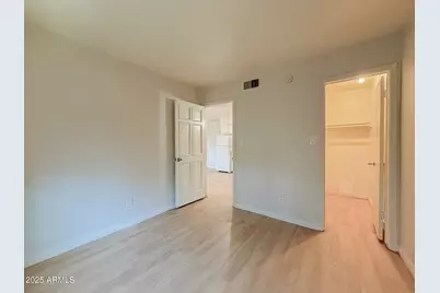 1703 W Mountain View Road #11, Phoenix, AZ 85021 - Photo 12