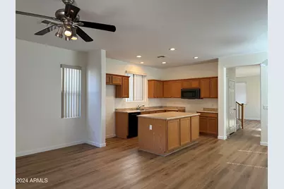 11820 N 147th Lane, Surprise, AZ 85379 - Photo 8