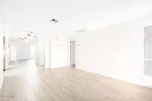 20236 N 6th Dr, Phoenix, AZ 85027 - Photo 6