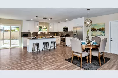 11620 N 31st Drive, Phoenix, AZ 85029 - Photo 1