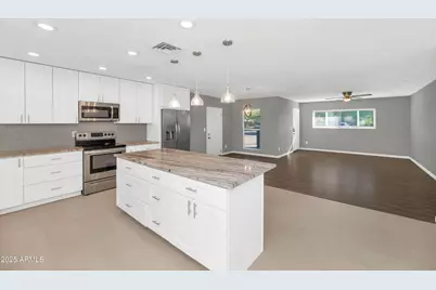 11620 N 31st Drive, Phoenix, AZ 85029 - Photo 18