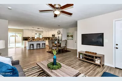 11620 N 31st Drive, Phoenix, AZ 85029 - Photo 2