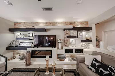 15267 W Pinehurst Lane, Surprise, AZ 85374 - Photo 10