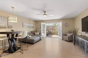 1252 E Medlock Dr, Phoenix, AZ 85014 - Photo 6