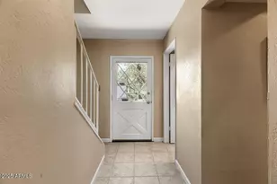 1252 E Medlock Dr, Phoenix, AZ 85014 - Photo 4