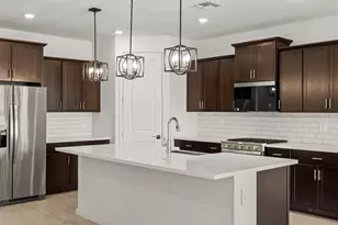 15984 W Desert Spoon Dr, Surprise, AZ 85379 - Photo 4