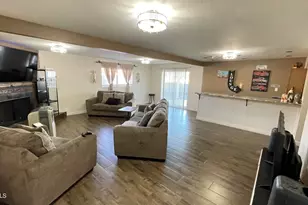 1462 W University Dr, Mesa, AZ 85201 - Photo 4