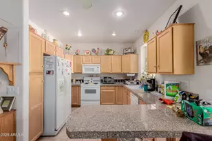 17606 W Wildberry Dr, Surprise, AZ 85374 - Photo 6