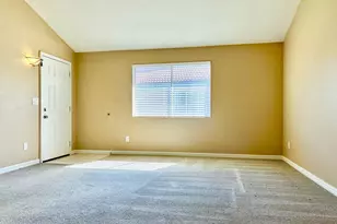 623 W Guadalupe Rd, Mesa, AZ 85210 - Photo 2