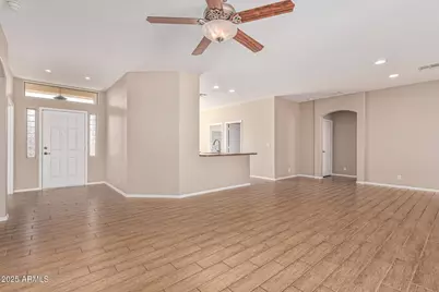 10946 E Oro Avenue, Mesa, AZ 85212 - Photo 2