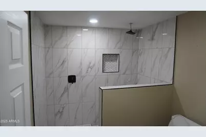 1044 E Whitton Avenue #back, Phoenix, AZ 85014 - Photo 16