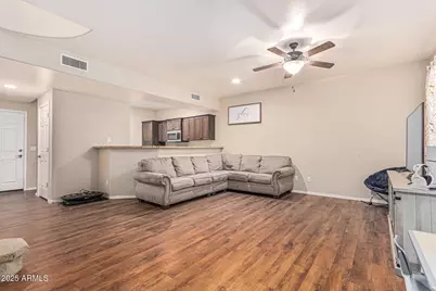 21655 N 36th Avenue #103, Glendale, AZ 85308 - Photo 6