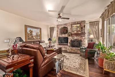 3540 S McClelland Drive, Chandler, AZ 85248 - Photo 8