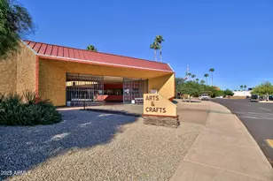 10540 W Palmeras Dr, Sun City, AZ 85373 - Photo 34