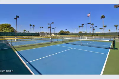 10540 W Palmeras Drive, Sun City, AZ 85373 - Photo 38