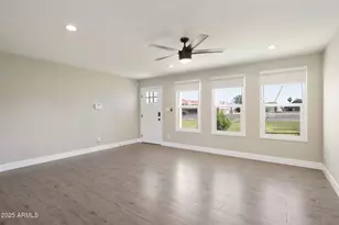 2702 N 60th St, Scottsdale, AZ 85257 - Photo 4