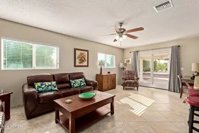 10511 W Edgewood Drive, Sun City, AZ 85351 - Photo 4