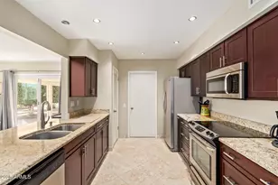 10511 W Edgewood Dr, Sun City, AZ 85351 - Photo 10