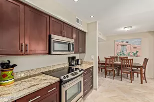 10511 W Edgewood Dr, Sun City, AZ 85351 - Photo 8