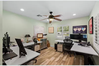 4037 E Minnezona Avenue, Phoenix, AZ 85018 - Photo 36