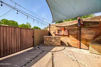 4037 E Minnezona Avenue, Phoenix, AZ 85018 - Photo 54