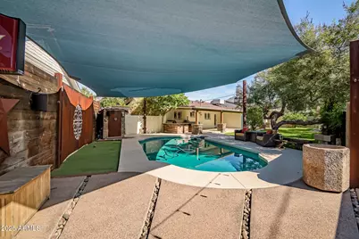 4037 E Minnezona Avenue, Phoenix, AZ 85018 - Photo 42