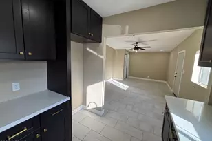 1044 E Whitton Ave, Phoenix, AZ 85014 - Photo 14