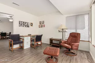 10439 W Saratoga Cir, Sun City, AZ 85351 - Photo 12