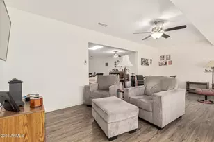 10439 W Saratoga Cir, Sun City, AZ 85351 - Photo 8