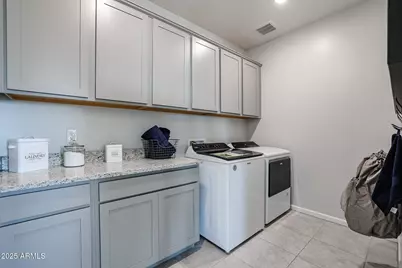 23059 W Potter Drive, Surprise, AZ 85387 - Photo 32