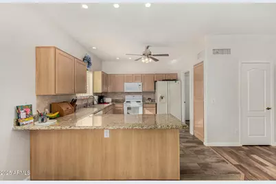 11021 W Tonto Lane, Peoria, AZ 85373 - Photo 10