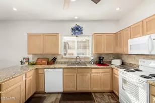 11021 W Tonto Ln, Peoria, AZ 85373 - Photo 12